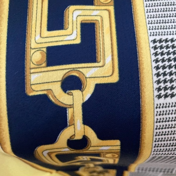 EUC Vintage Perfume Scarf - Picture 5 of 10